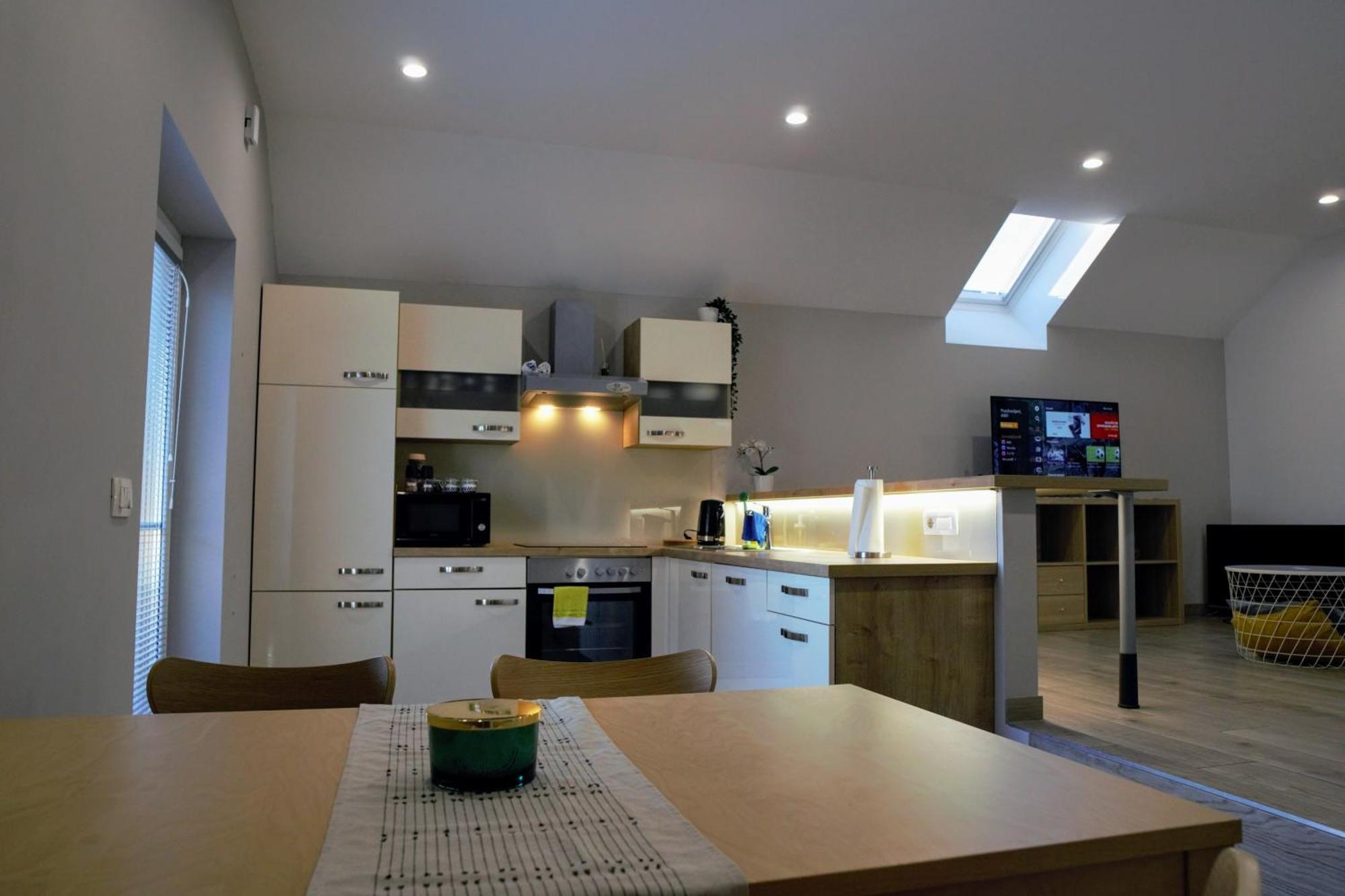 Domen'S Cozy Rentals Kranj városi község Szoba fotó